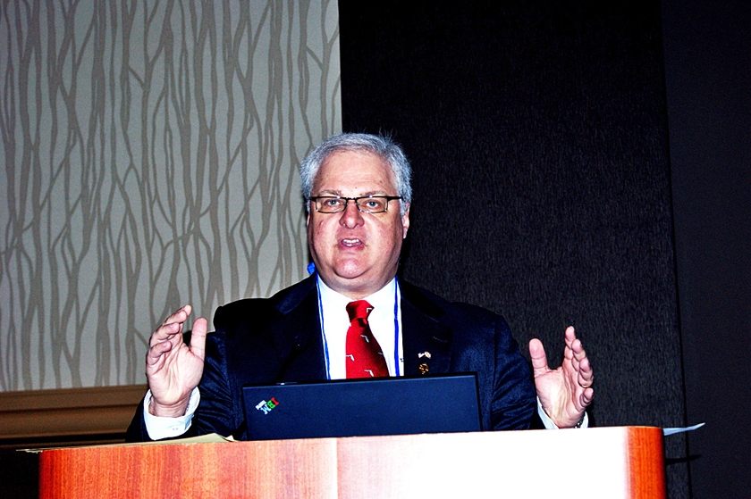 DSC03793.JPG - FOMA 2nd vice president, Dr. Hal Pineless, offers greetings from the Florida Osteopathic Medical Association.