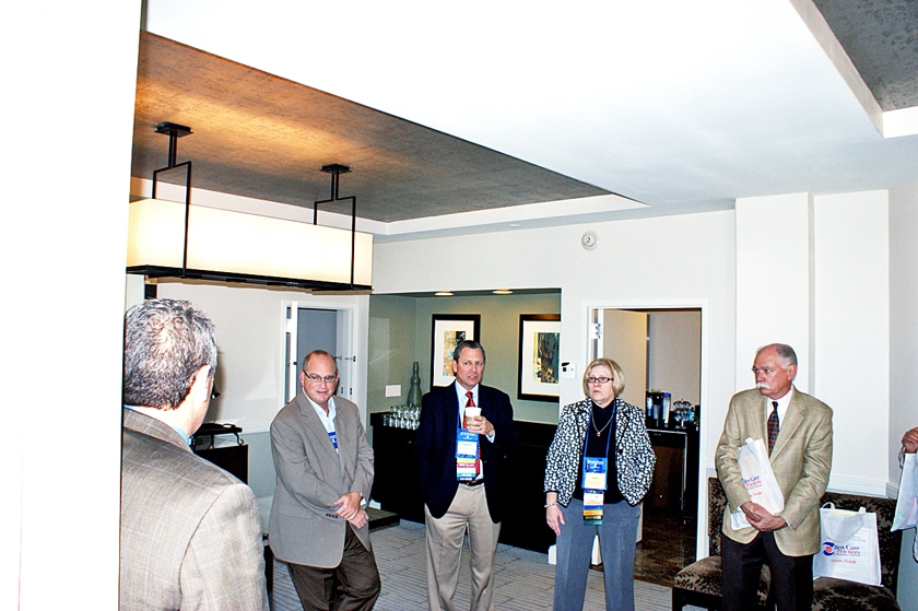 DSC03612.JPG - FMDA President Dr. Hugh Thomas (from left), FMDA Chairman of the Board Dr. Carl Suchar, IAB Chairman Dr. Steve Selznick, FL-GAPNA President Jo Ann Fisher, and FMDA Director Dr. Leonard Hock